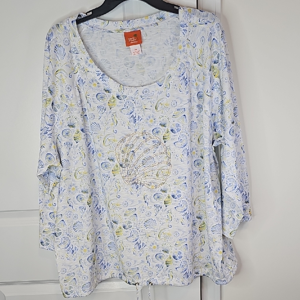Hearts of Palm White and Blue Patterned Long Sleeve Top‎